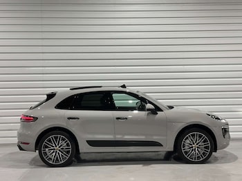 Used Porsche Macan 2020 for sale - 77609445: Photo