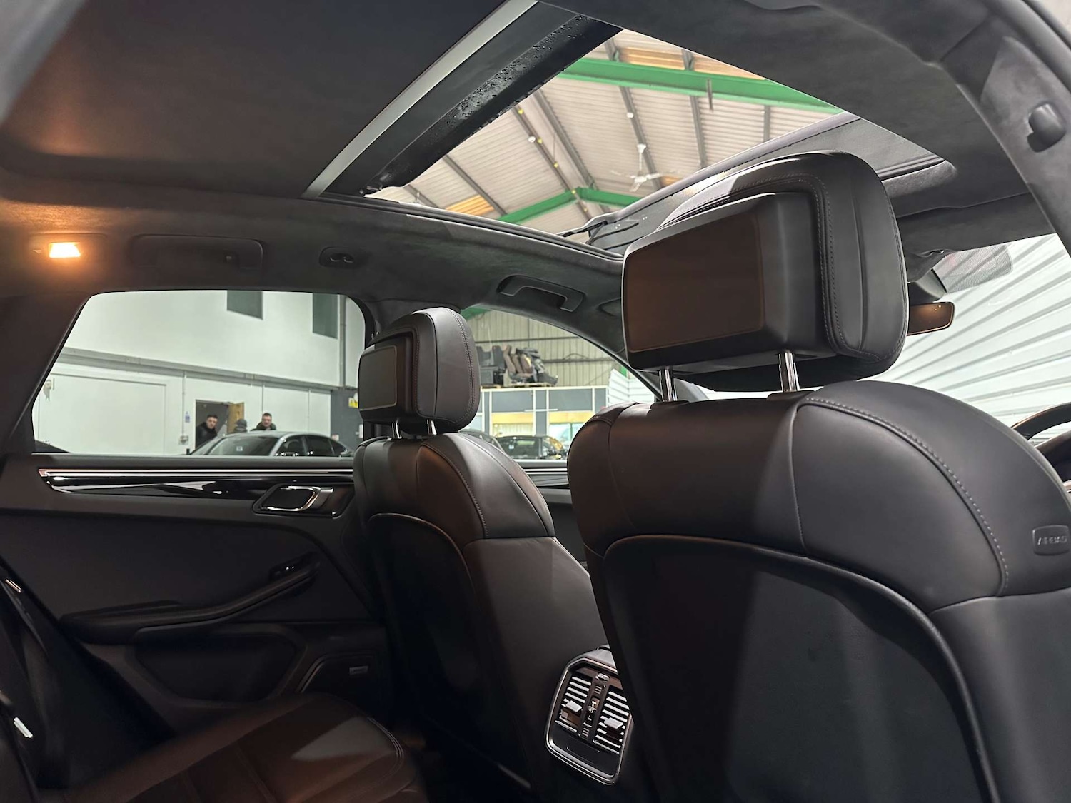 Used Porsche Macan 2020 for sale - 77609445: Photo 5