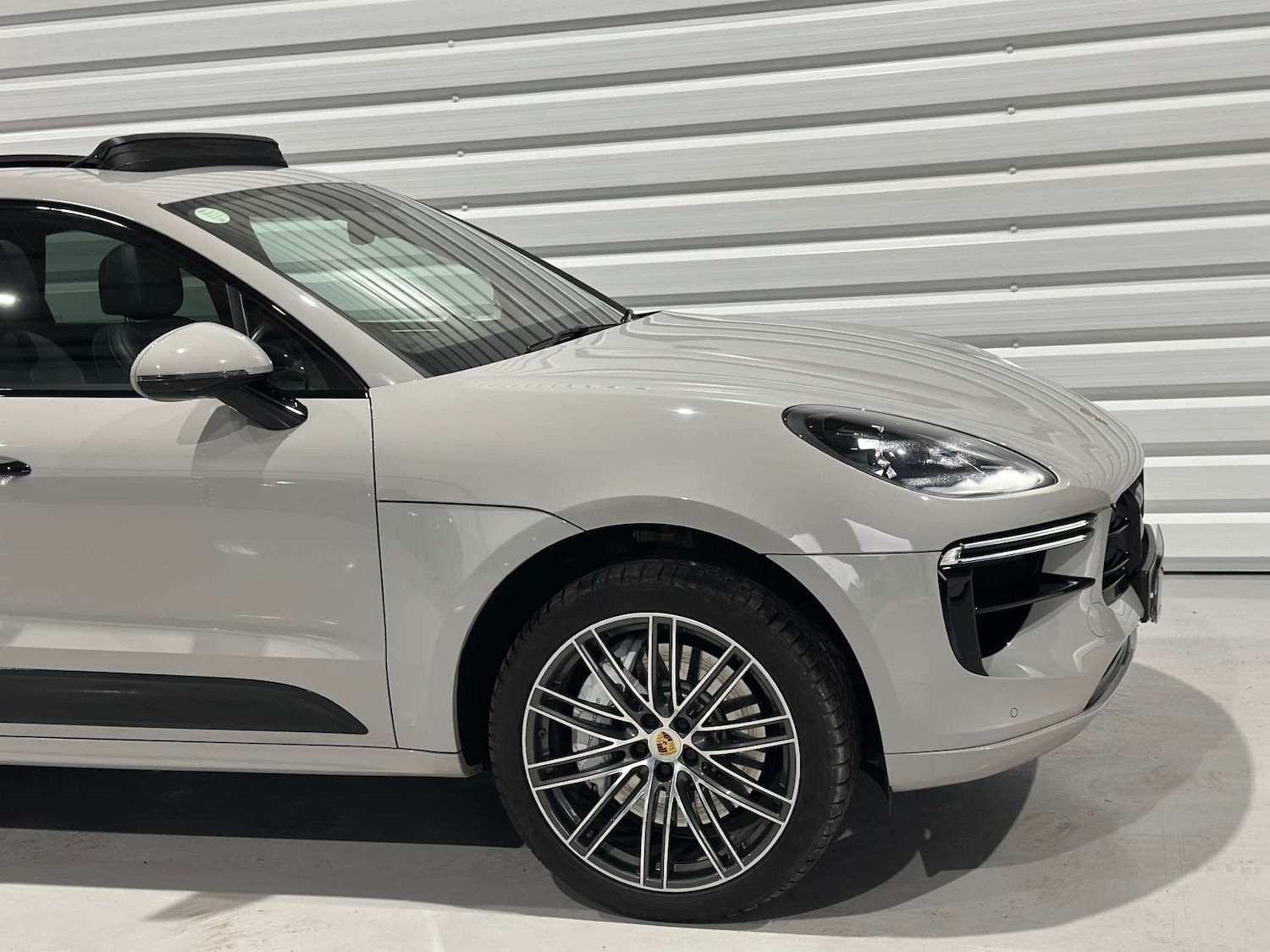 Used Porsche Macan 2020 for sale - 77609445: Photo 51