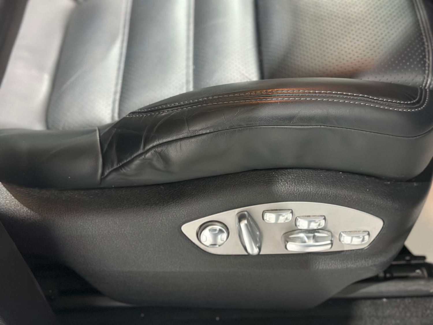 Used Porsche Macan 2020 for sale - 77609445: Photo 9