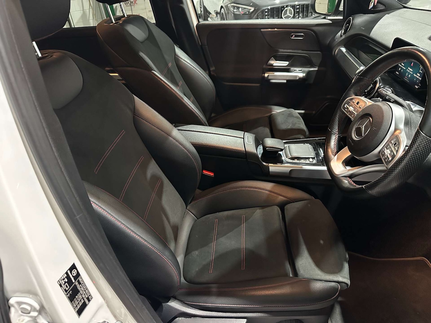 Used Mercedes-Benz GLB 2021 for sale - 77363702: Photo 32