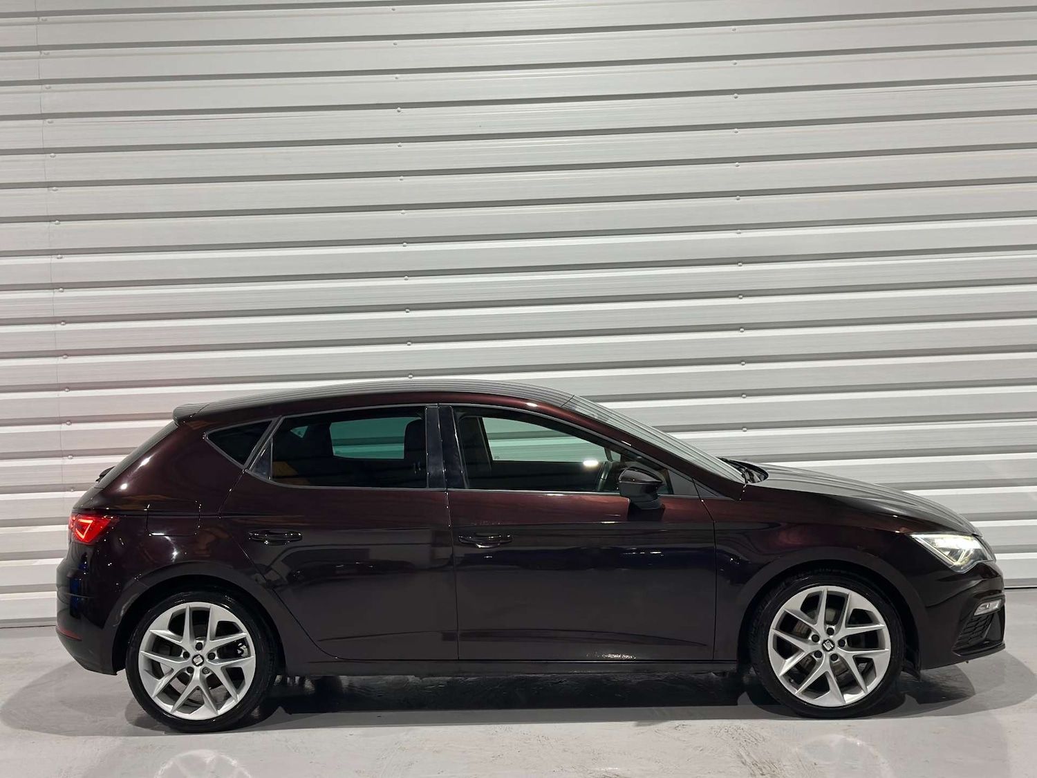 Used SEAT Leon 2018 for sale - 77392239: Photo 2