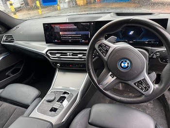 Used BMW 3 Series 2022 for sale - 77548526: Photo