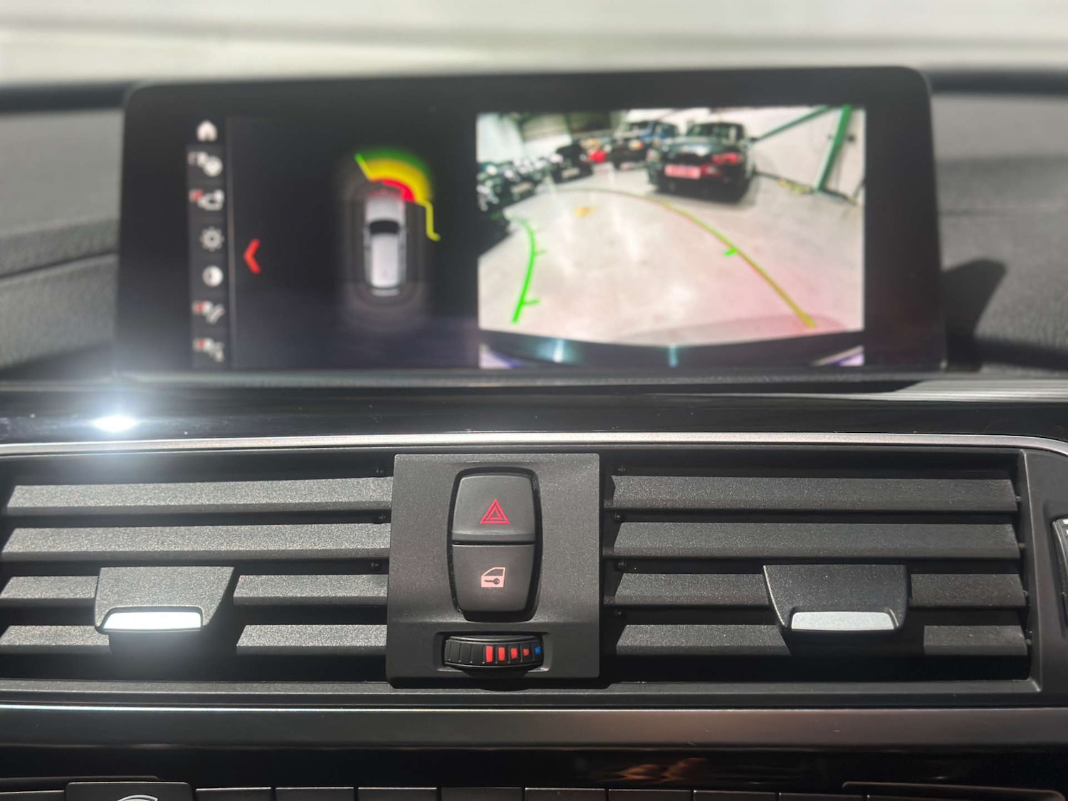 Used BMW 3 Series 2018 for sale - 77363690: Photo 19