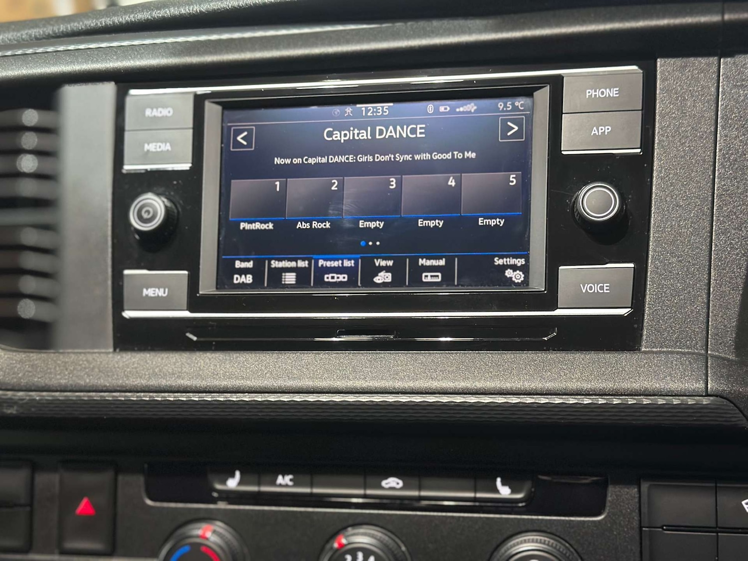 Used Volkswagen Transporter 2021 for sale - 77363711: Photo 27