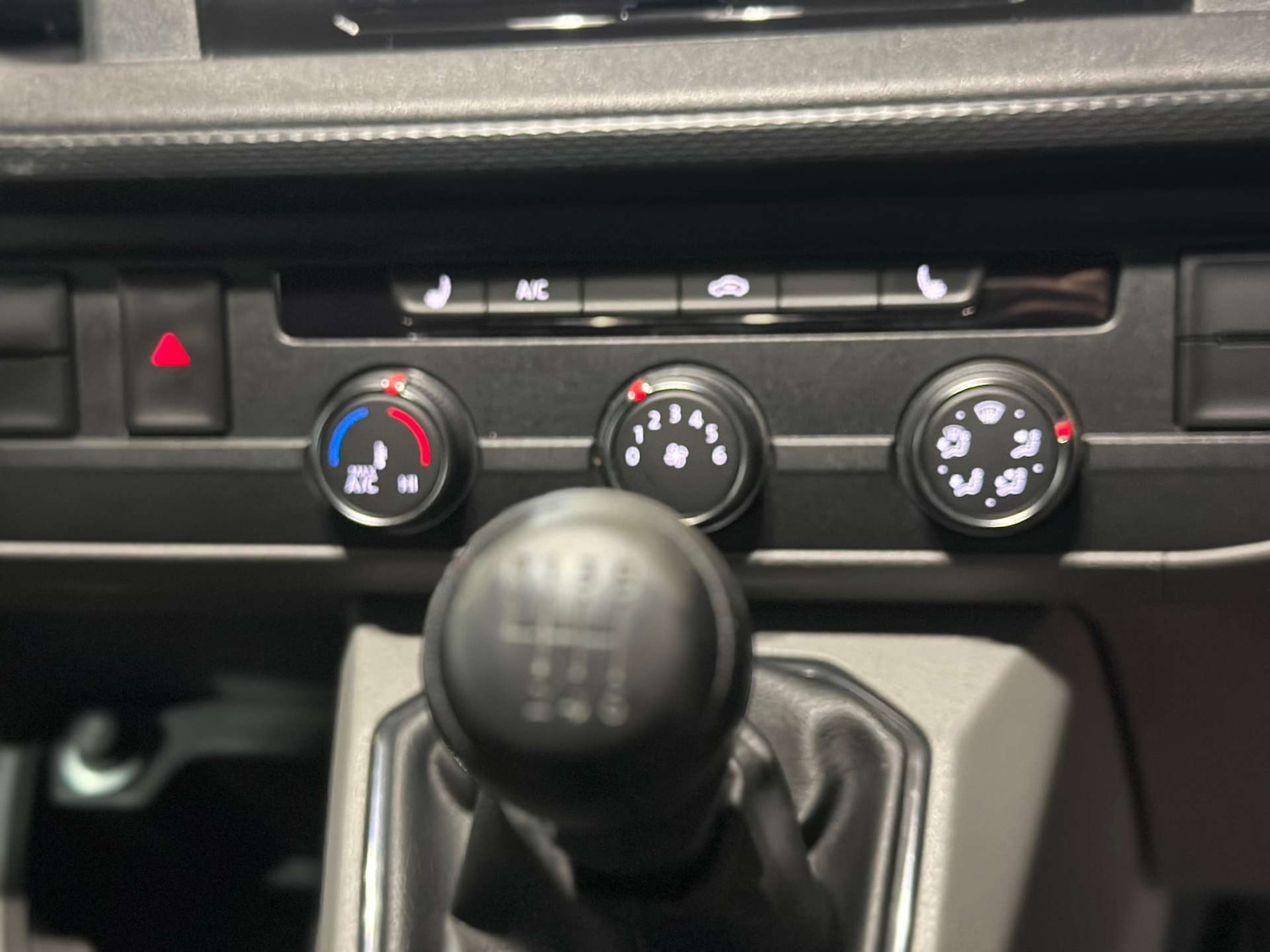 Used Volkswagen Transporter 2021 for sale - 77363711: Photo 7