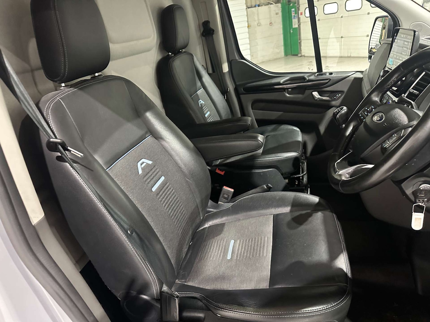 Used Ford Transit Custom 2023 for sale - 77765766: Photo 3