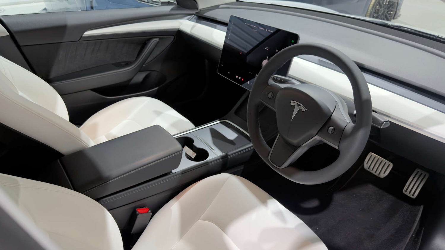 Used Tesla Model 3 2021 for sale - 77442196: Photo 3