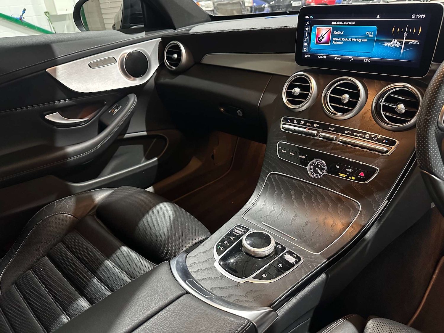 Used Mercedes-Benz C Class 2020 for sale - 77363692: Photo 27