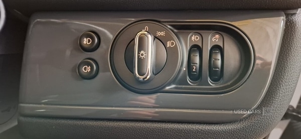 Vehicle 33
