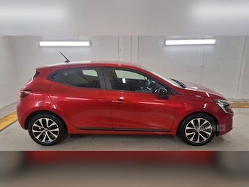 Used Renault Clio 2022 for sale - 79085592: Photo