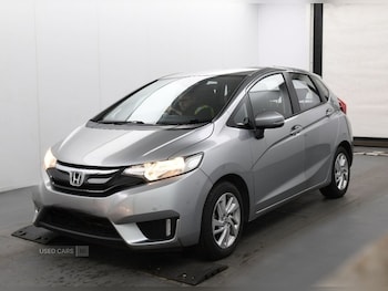 Used Honda Jazz 2017 for sale - 76271138: Photo 2