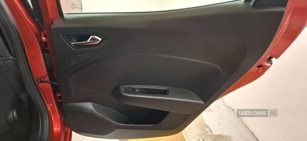 Used Renault Clio 2022 for sale - 74680421: Photo 41