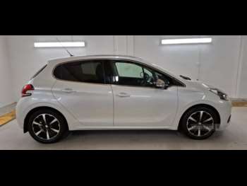 Used Peugeot 208 2018 for sale - 74622943: Photo