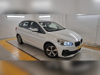 2019 - 218i SE 5dr