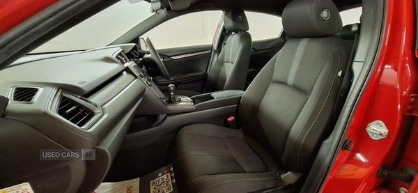 Used Honda Civic 2018 for sale - 76271129: Photo 30