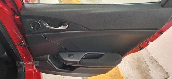 Used Honda Civic 2018 for sale - 76271129: Photo 36