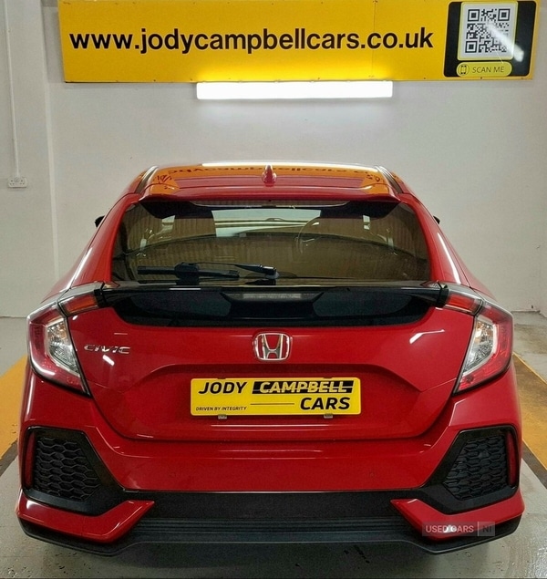 Used Honda Civic 2018 for sale - 76271129: Photo 5