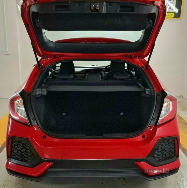 Used Honda Civic 2018 for sale - 76271129: Photo 6