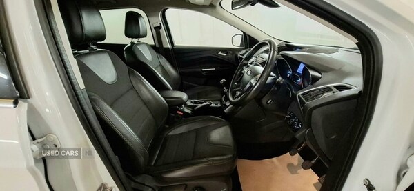 Used Ford Kuga 2015 for sale - 75635837: Photo 35