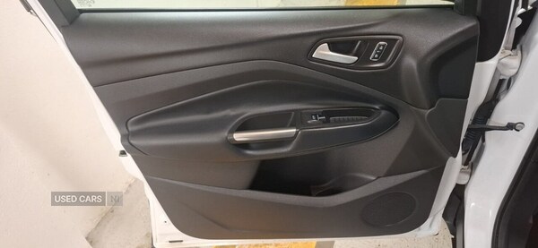 Used Ford Kuga 2015 for sale - 75635837: Photo 40