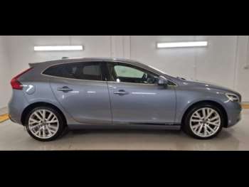 Used Volvo V40 2019 for sale - 74509965: Photo