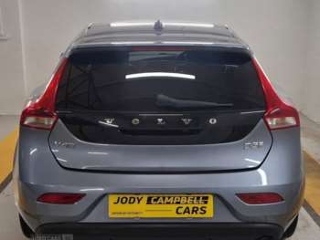 Used Volvo V40 2019 for sale - 74509965: Photo