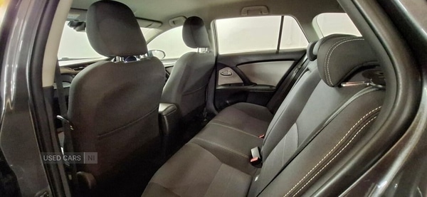 Used Toyota Avensis 2018 for sale - 74363579: Photo 28