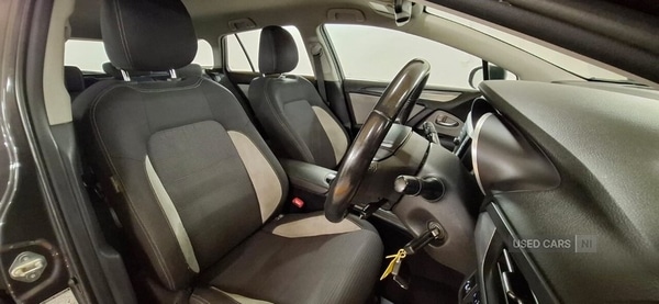 Used Toyota Avensis 2018 for sale - 74363579: Photo 31