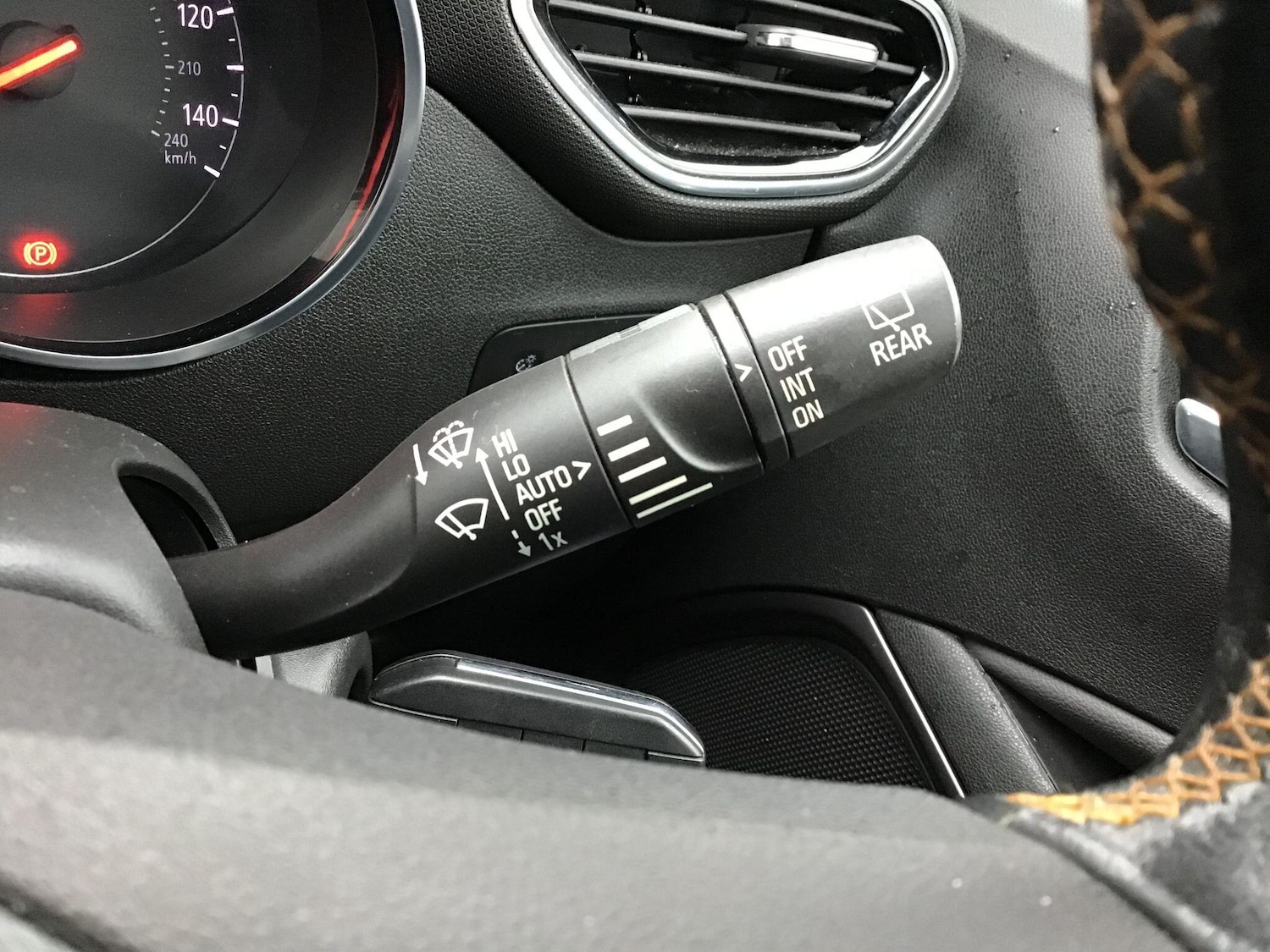 Used Vauxhall Crossland X 2018 for sale - 76886154: Photo 17