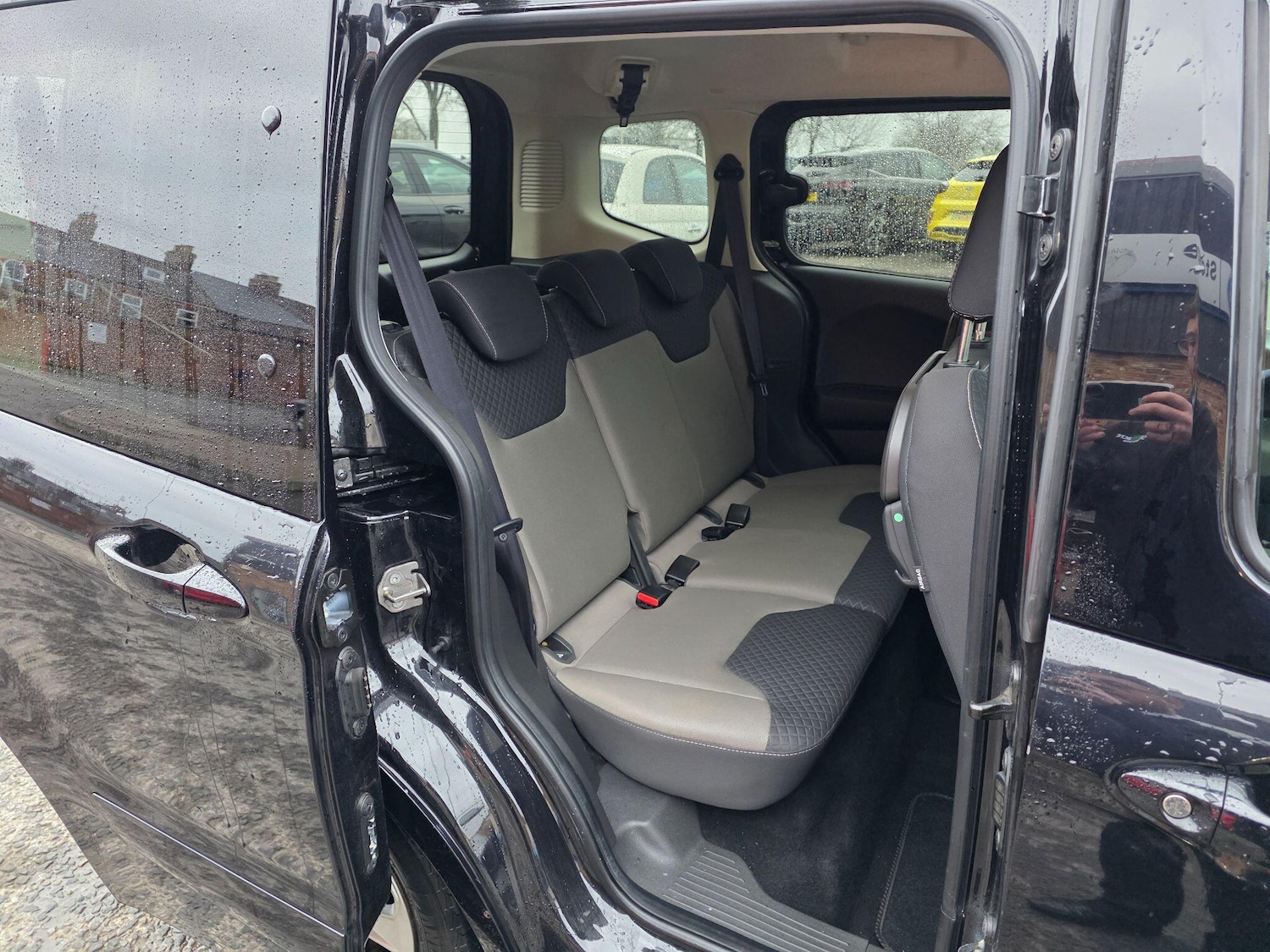 Used Ford Tourneo Courier 2020 for sale - 77376133: Photo 11