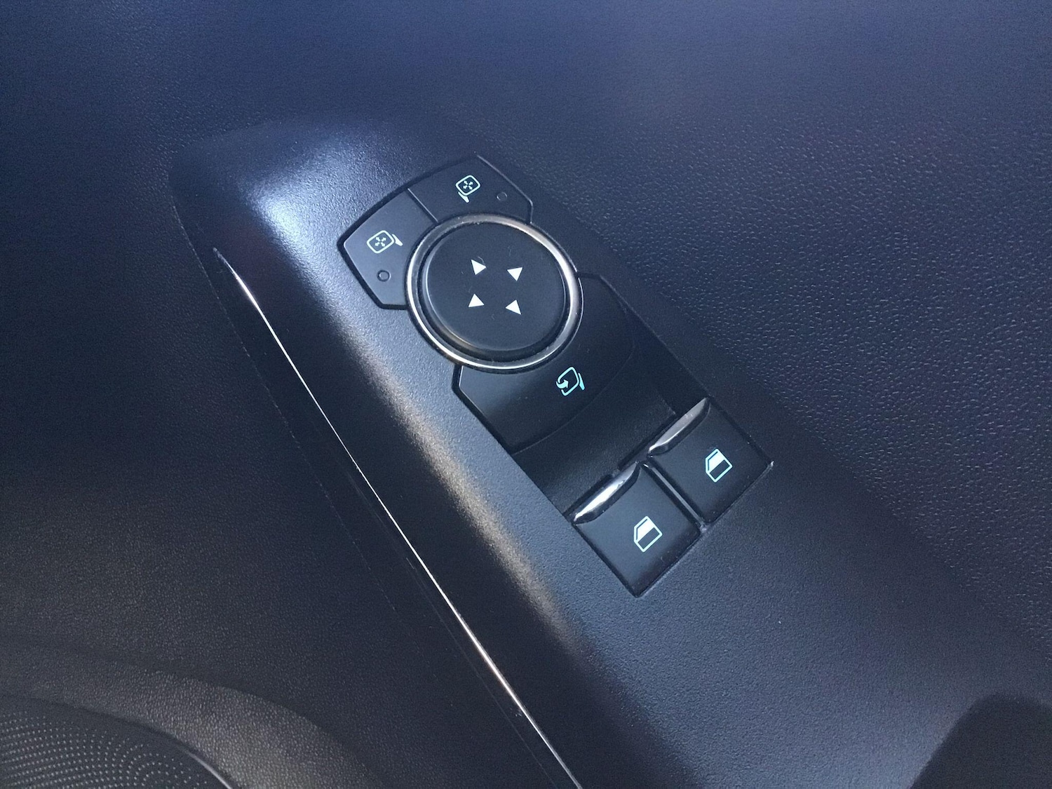 Used Ford Fiesta 2018 for sale - 76898287: Photo 26