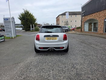 Used MINI Hatch 2018 for sale - 78072327: Photo