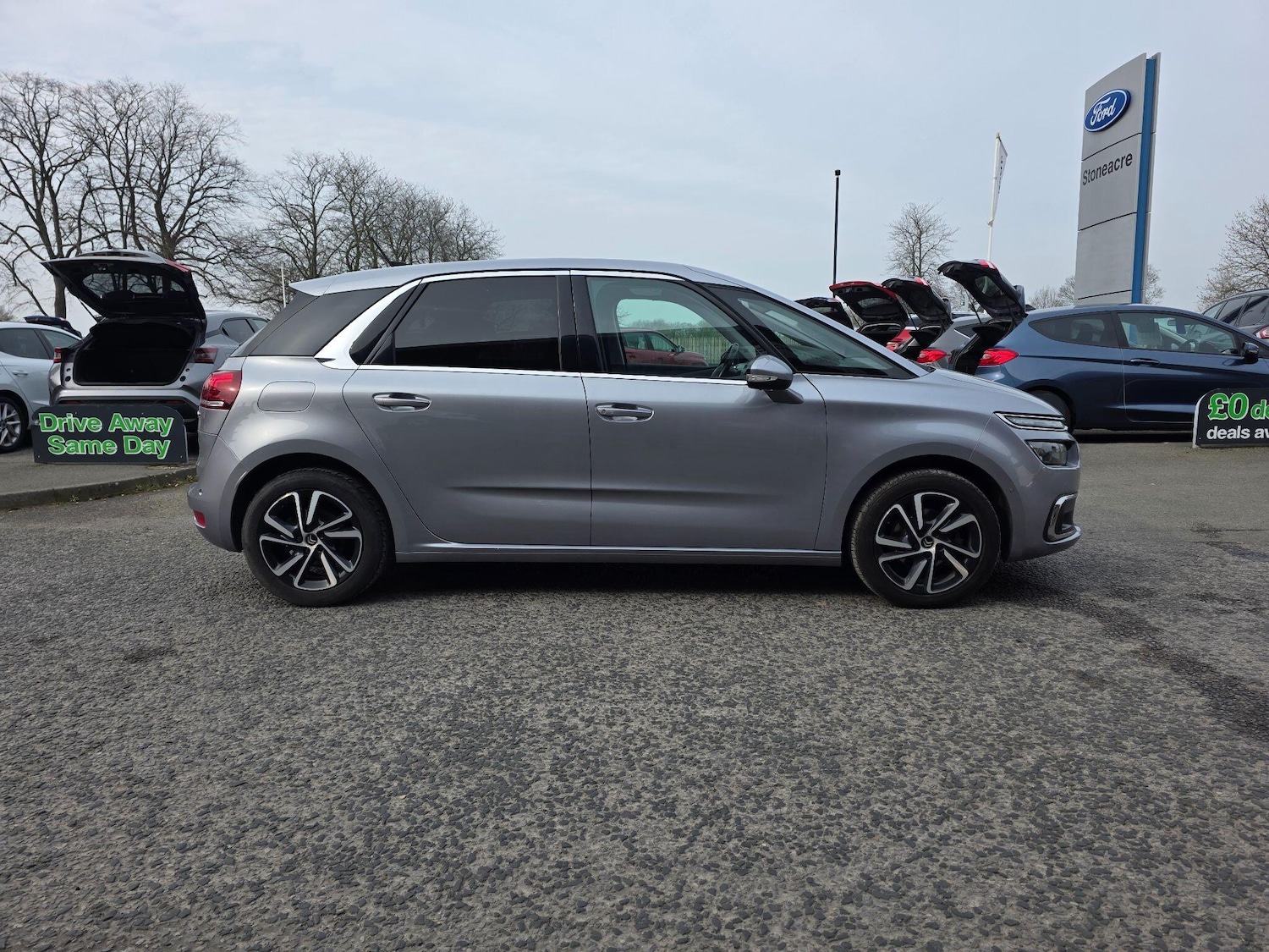 Used Citroen C4 Picasso 2018 for sale - 77977950: Photo 2
