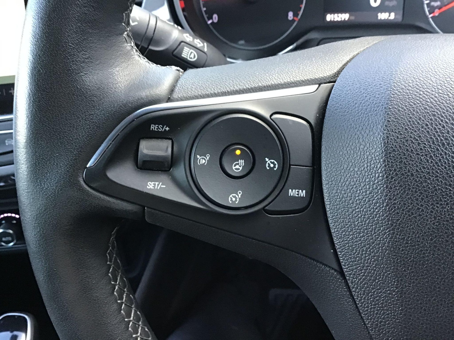 Used Vauxhall Crossland 2022 for sale - 77215133: Photo 15