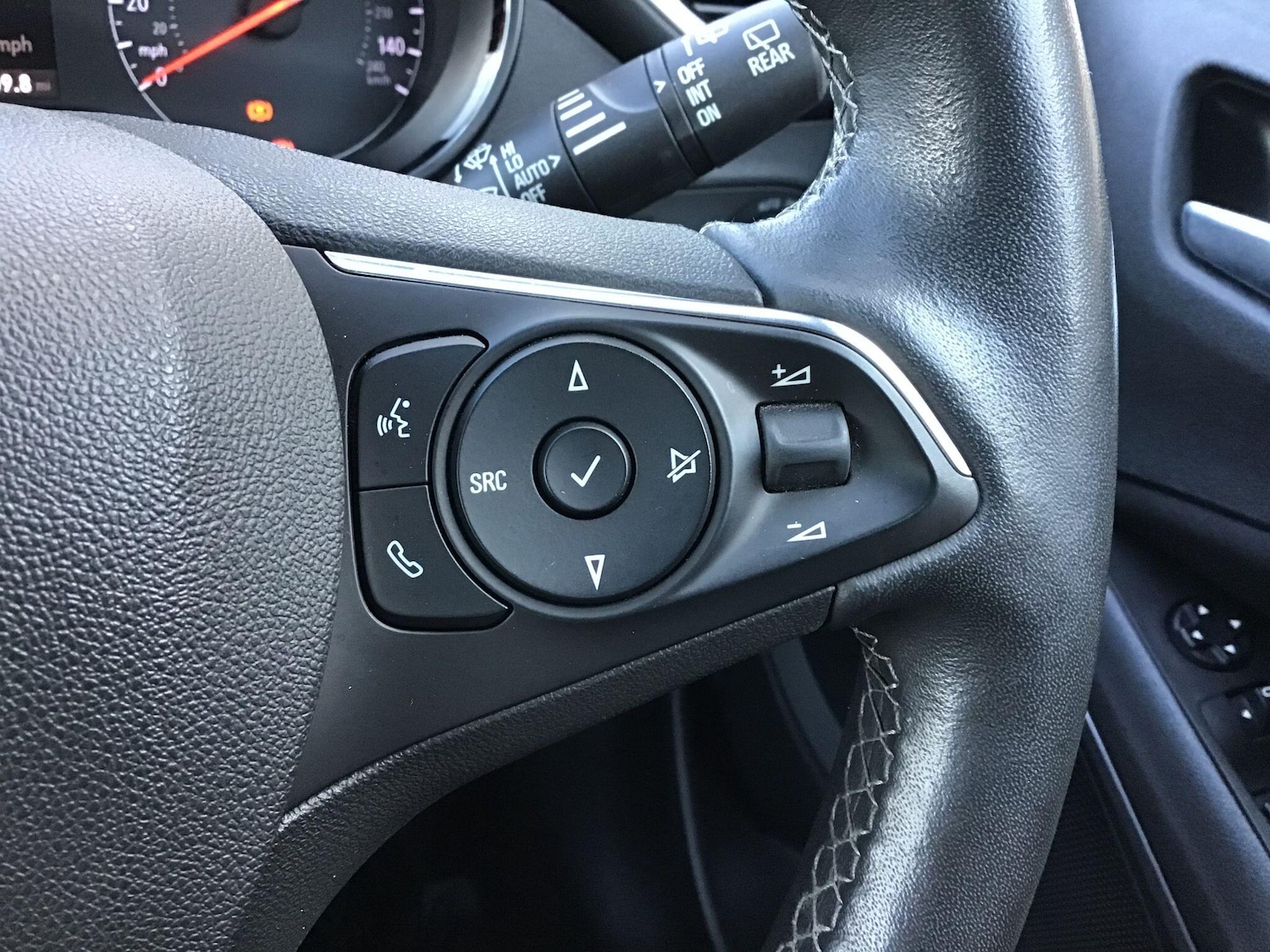 Used Vauxhall Crossland 2022 for sale - 77215133: Photo 16