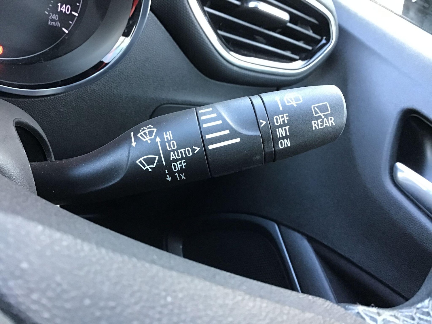 Used Vauxhall Crossland 2022 for sale - 77215133: Photo 17