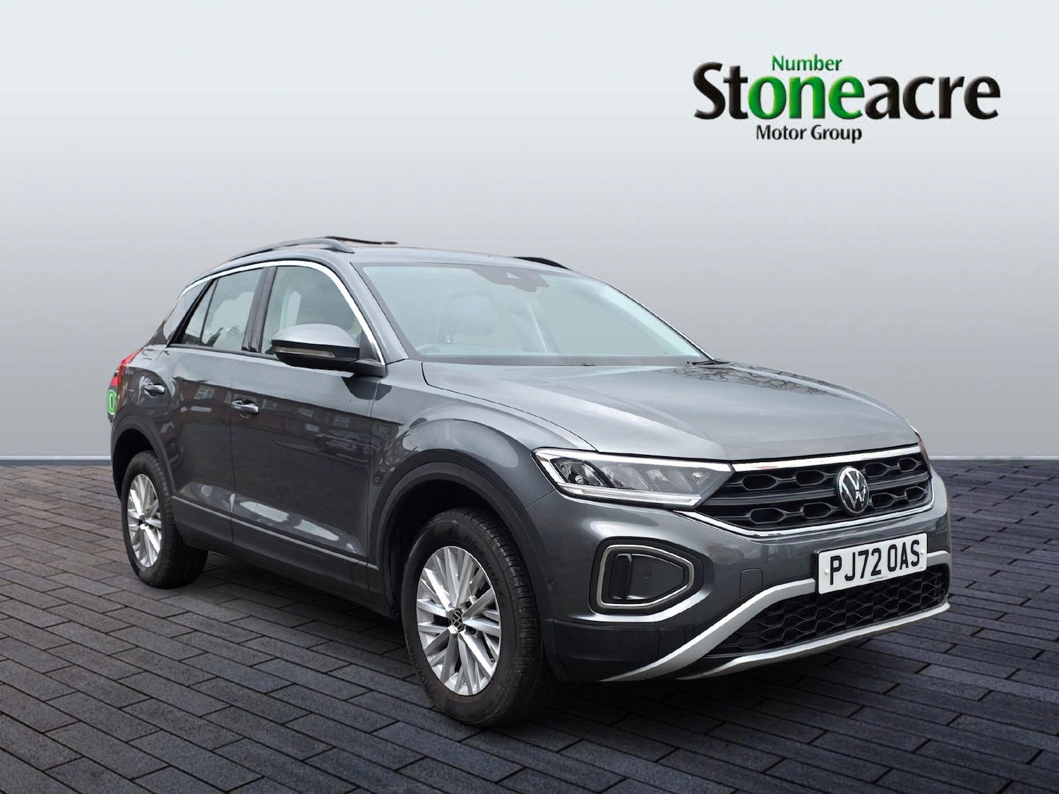 Used Volkswagen T-Roc for sale - 77290776: Photo 1