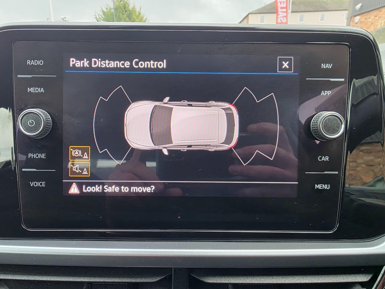 Used Volkswagen T-Roc for sale - 77290776: Photo 22