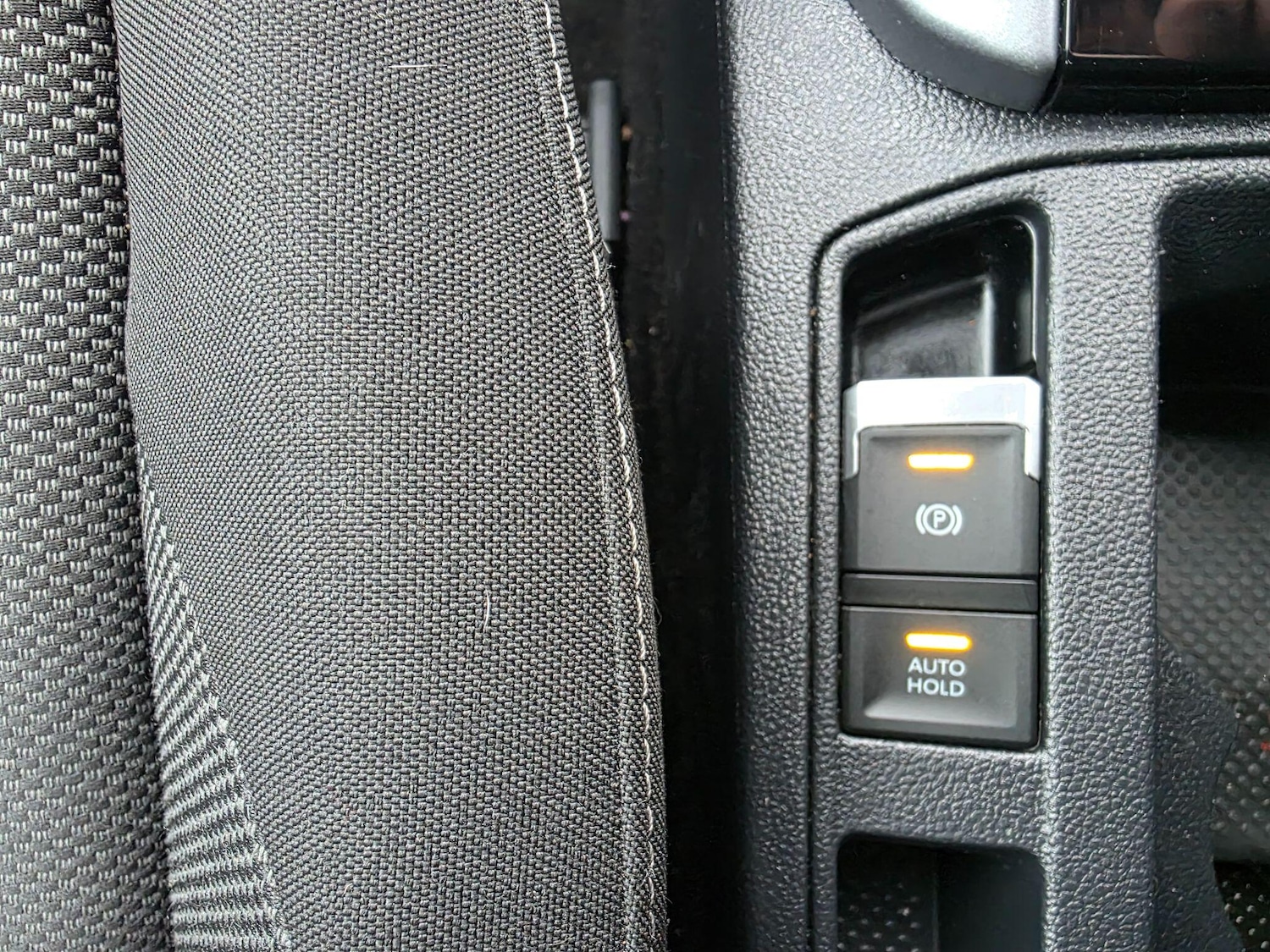 Used Volkswagen T-Roc for sale - 77290776: Photo 25