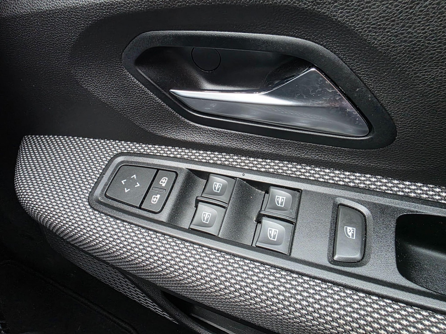 Used Dacia Sandero 2022 for sale - 77454919: Photo 28