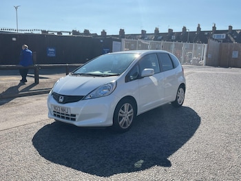 Used Honda Jazz 2013 for sale - 75578564: Photo