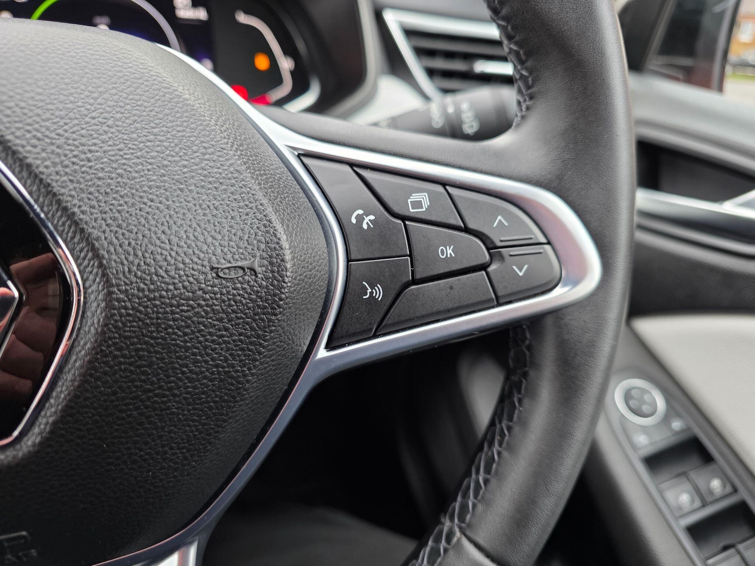 Used Renault Clio 2022 for sale - 77783990: Photo 16