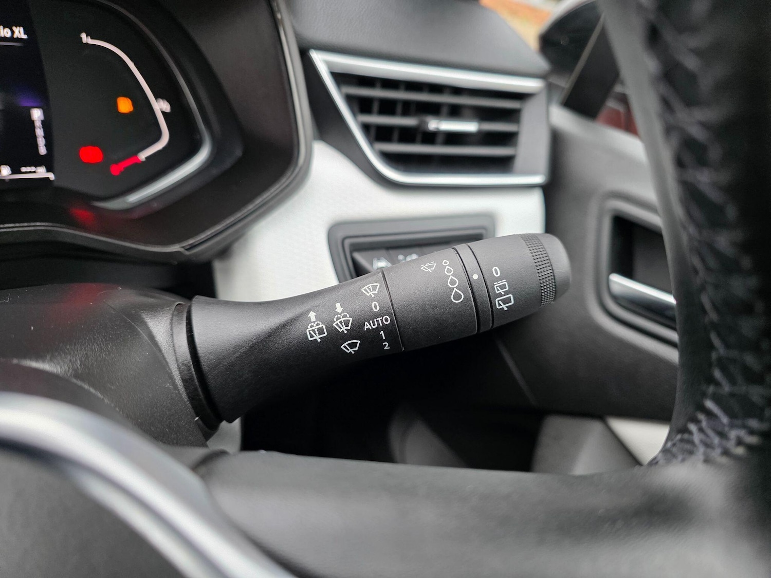 Used Renault Clio 2022 for sale - 77783990: Photo 17