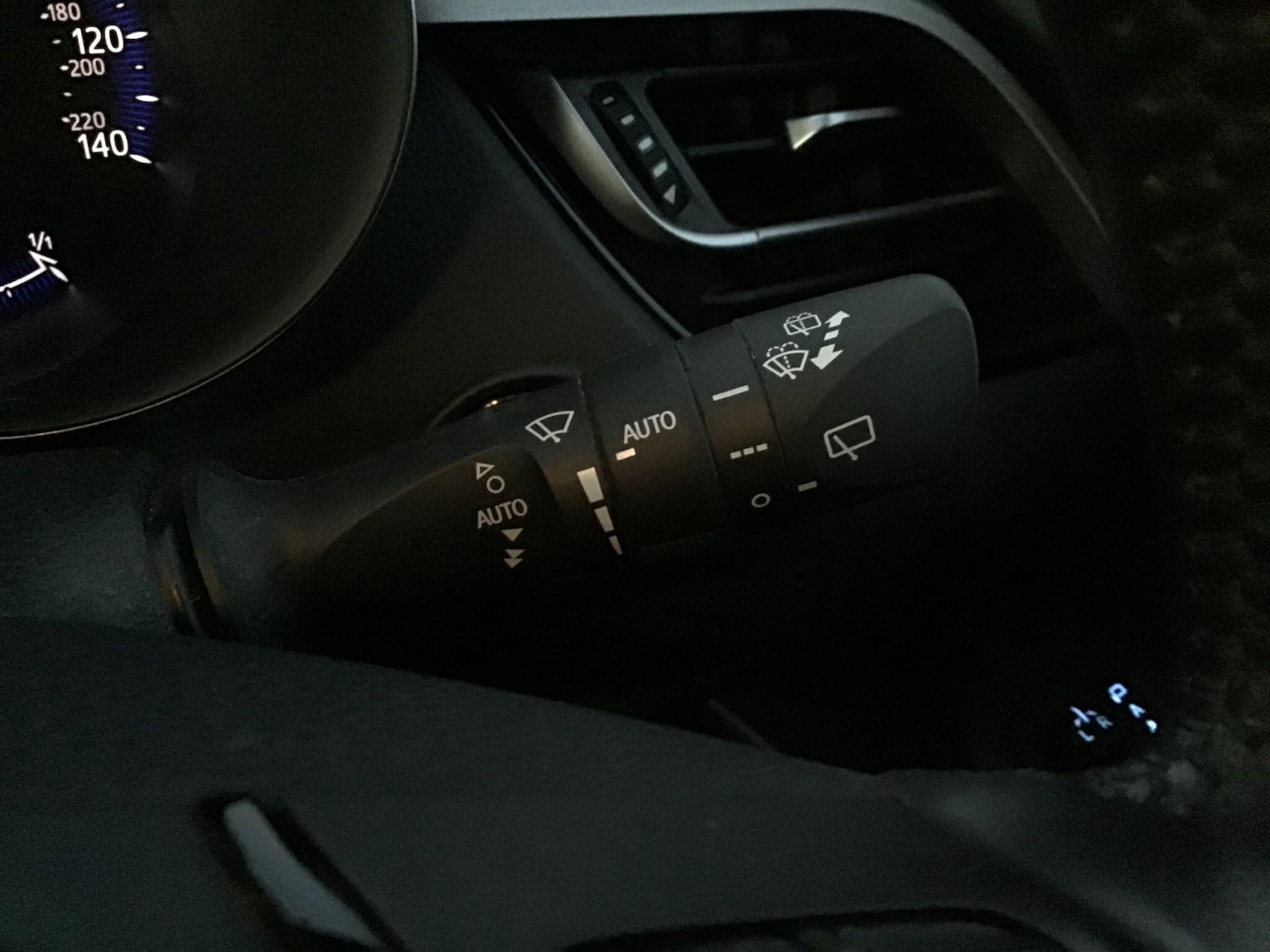 Used Toyota C-HR 2023 for sale - 77039750: Photo 16