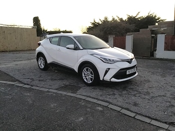 Used Toyota C-HR 2023 for sale - 77039750: Photo