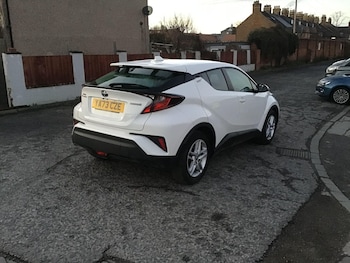 Used Toyota C-HR 2023 for sale - 77039750: Photo