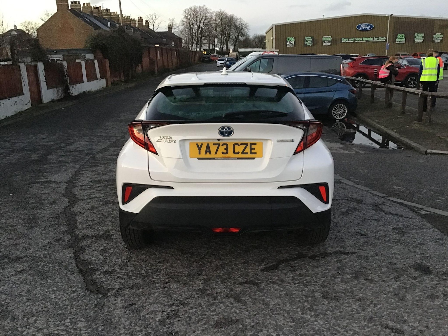 Used Toyota C-HR 2023 for sale - 77039750: Photo 4