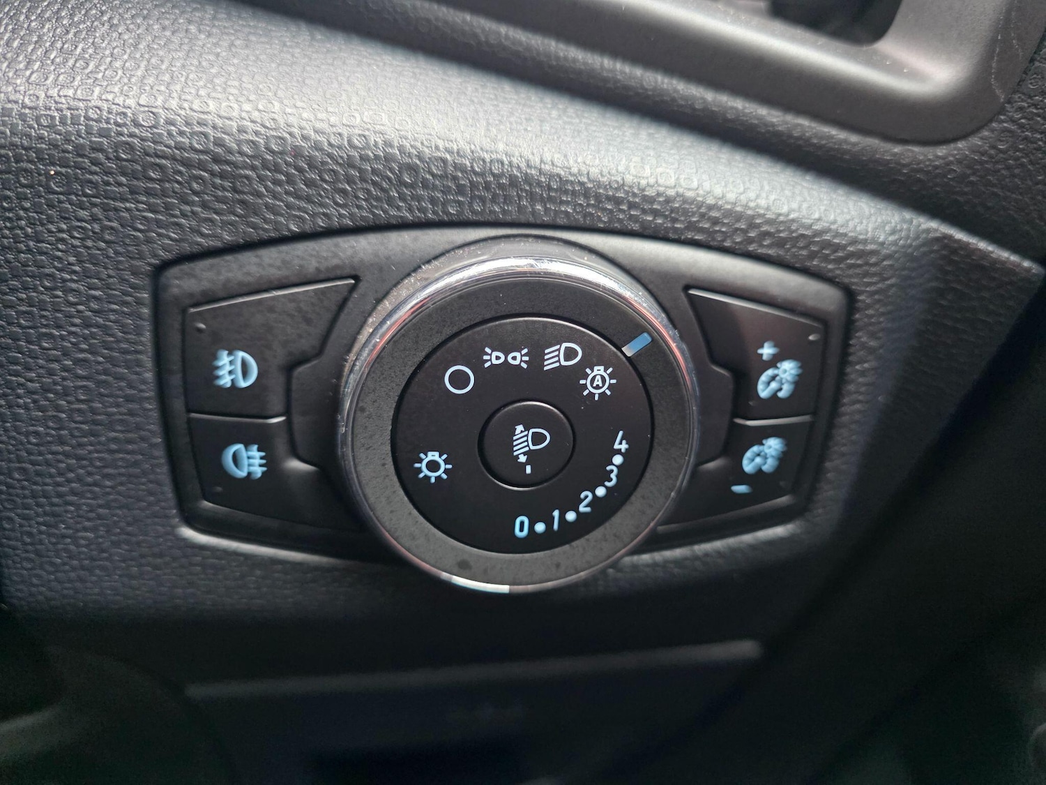 Used Ford Ecosport 2023 for sale - 77625070: Photo 25