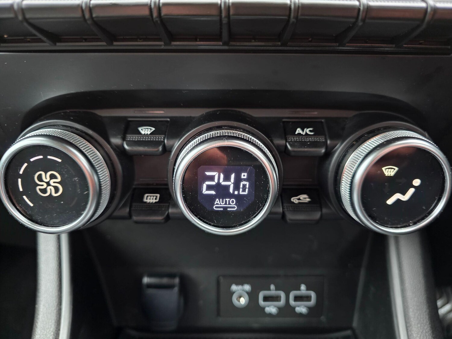 Used Renault Captur 2023 for sale - 77510163: Photo 24